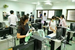 ทำความสะอาดห้องปฏิบัติการคอมฯ_๒๐๐๗๑๐_10