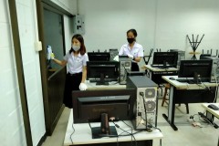 ทำความสะอาดห้องปฏิบัติการคอมฯ_๒๐๐๗๑๐_8